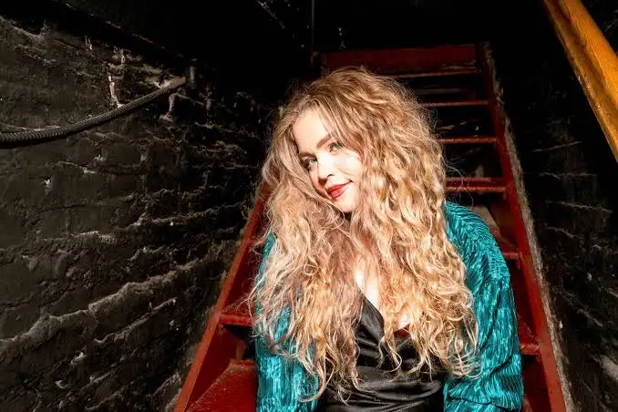 Clair Van Live Music